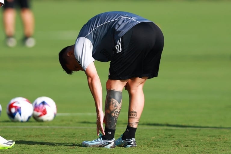 Messi gặp chấn thương và HLV Inter Miami trấn an người hâm mộ
